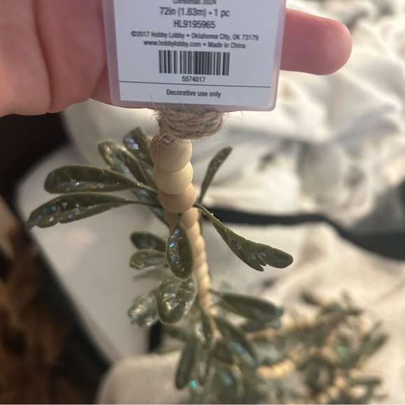 NWT Hobby Lobby Boho Fresh Green Artificial Garland - Picture 3 of 4
